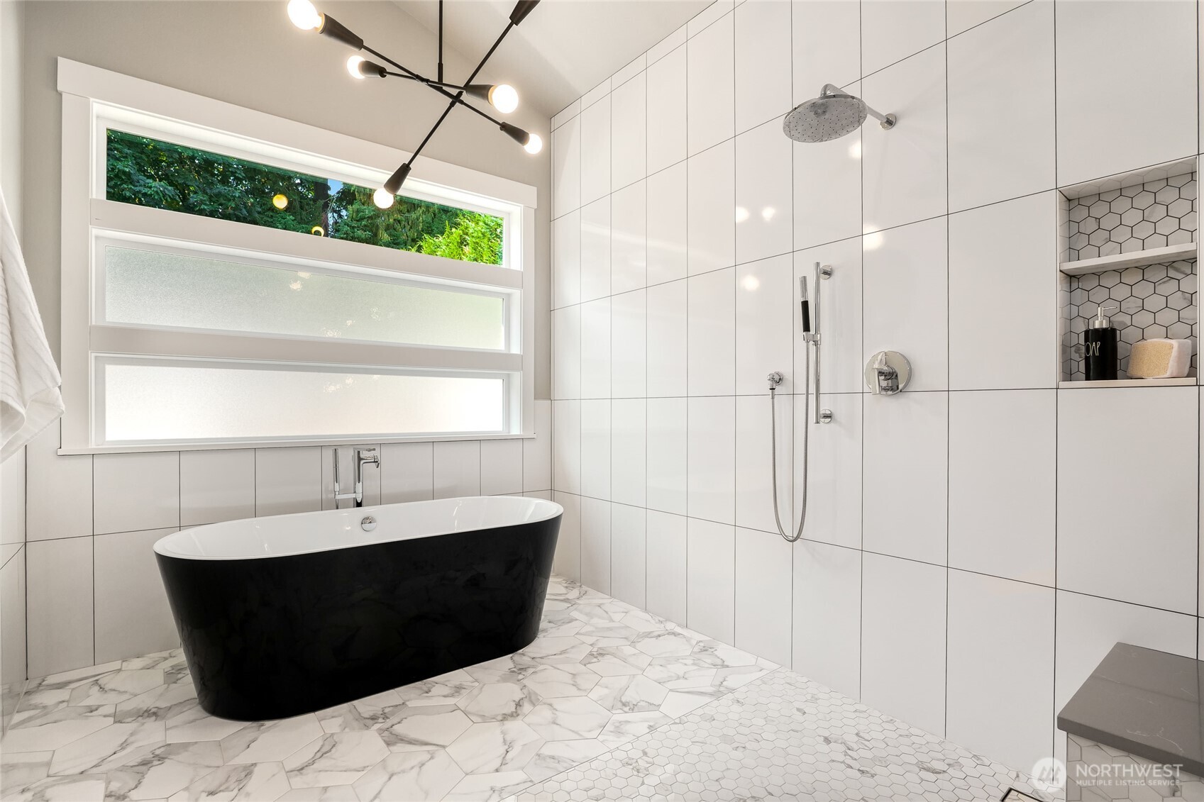 Bothell, Washington, 98021, United States, 5 Bedrooms Bedrooms, ,3 BathroomsBathrooms,Residential,For Sale,1949768