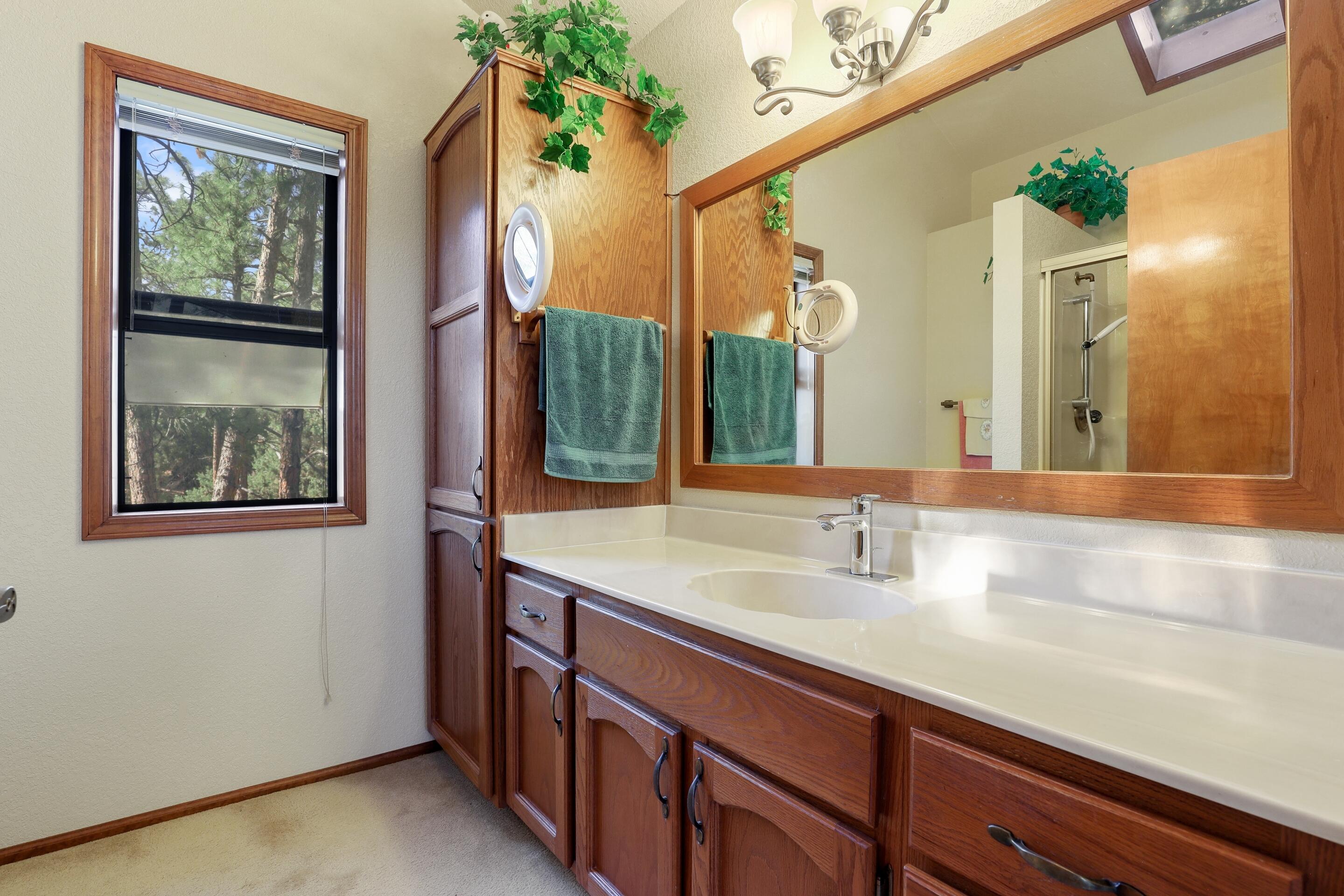 Pine, Arizona, 85544, United States, 3 Bedrooms Bedrooms, ,1 BathroomBathrooms,Residential,For Sale,1874773