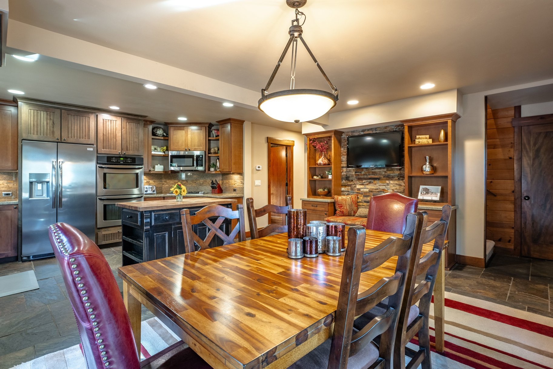  Updated Tahoe Donner retreat with a greenbelt setting - 物件實景