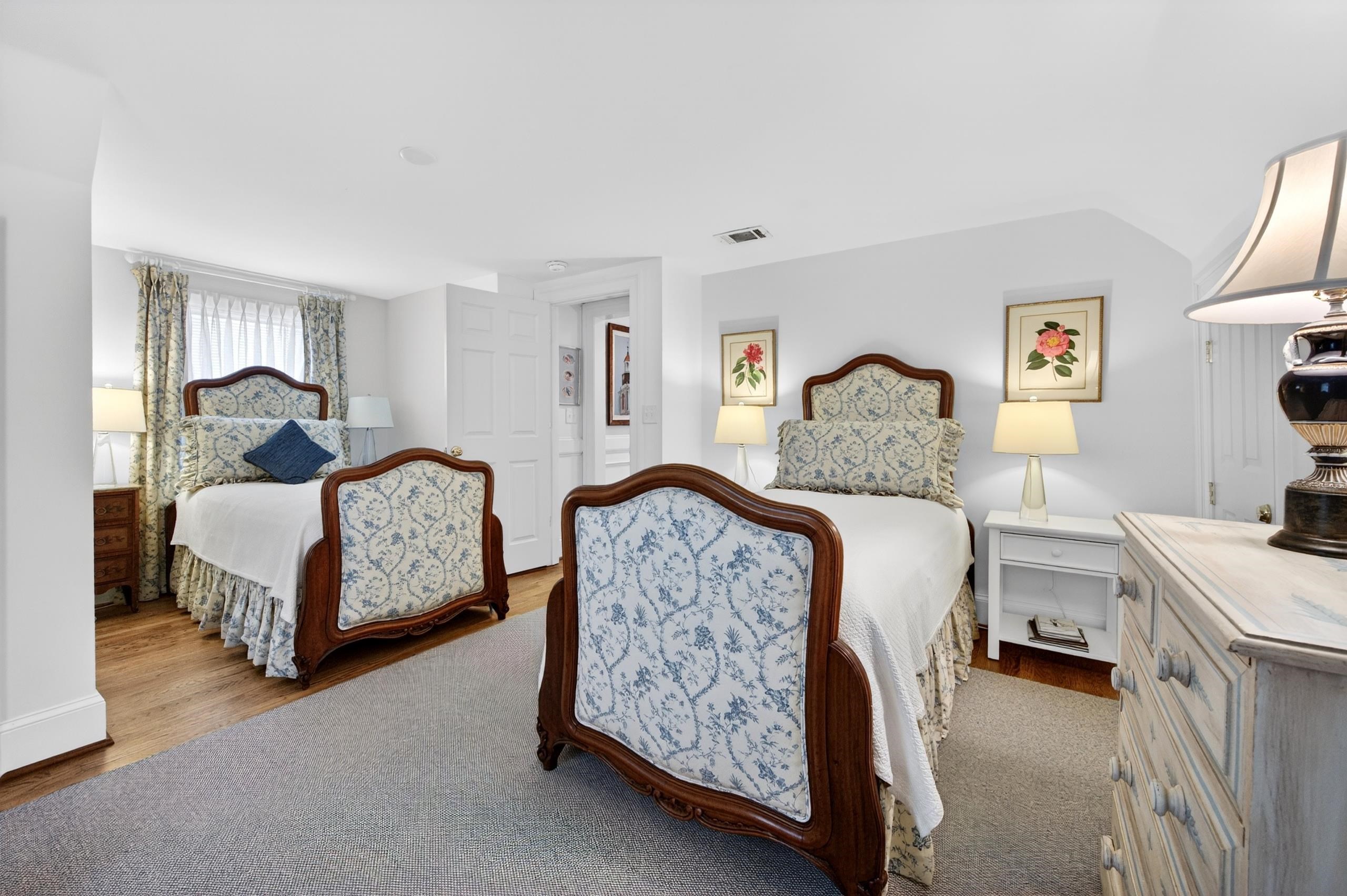  331 East Bay St. - 物件實景