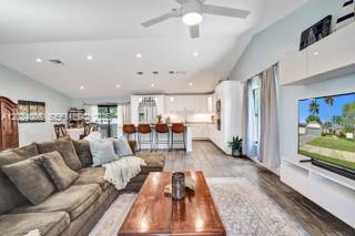 Davie, Florida, 33325, United States, 3 Bedrooms Bedrooms, ,2 BathroomsBathrooms,Residential,For Sale,2049200
