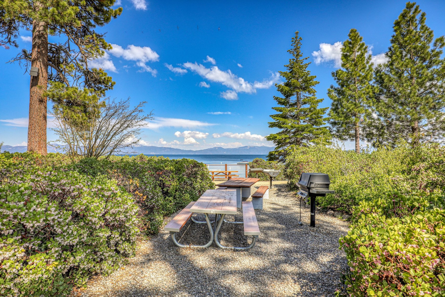  4 Bedroom Talmont Home Near Ski Areas & Private Beach at Lake Tahoe - 物件實景