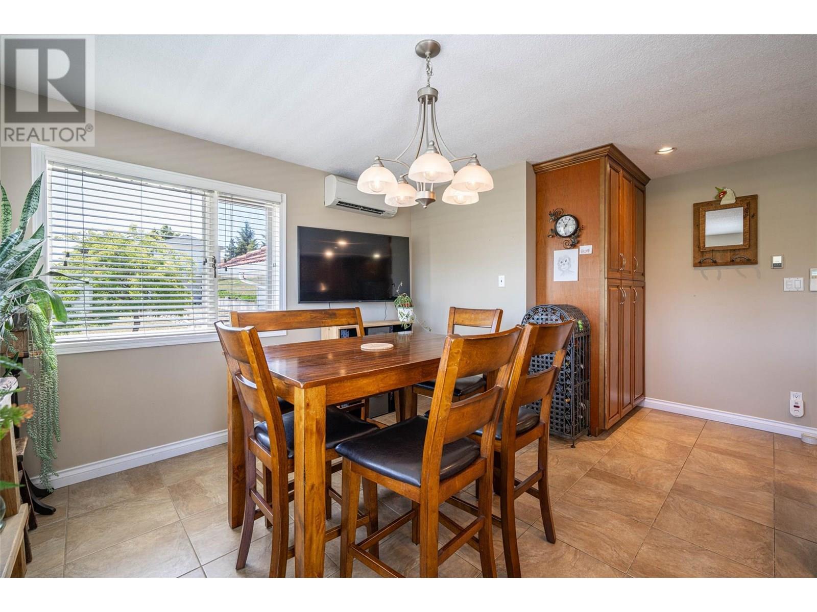 VERNON, British Columbia, V1H 1X1, CA, 4 Bedrooms Bedrooms, ,3 BathroomsBathrooms,Residential,For Sale,1948801