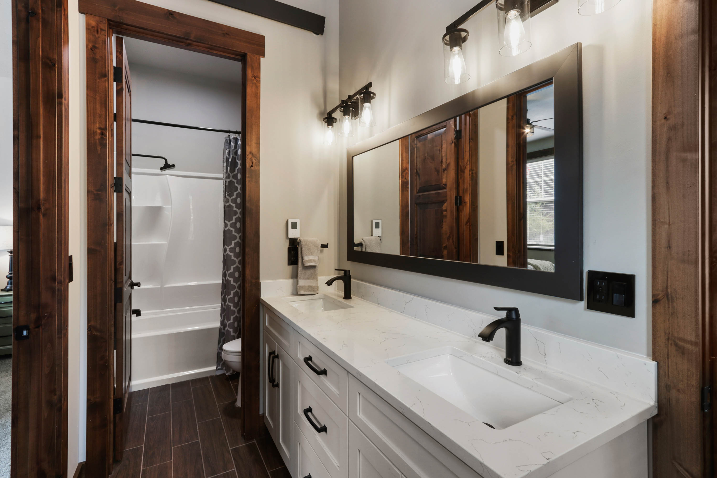 Sandpoint, Idaho, 83864, United States, 6 Bedrooms Bedrooms, ,8 BathroomsBathrooms,Residential,For Sale,1975419