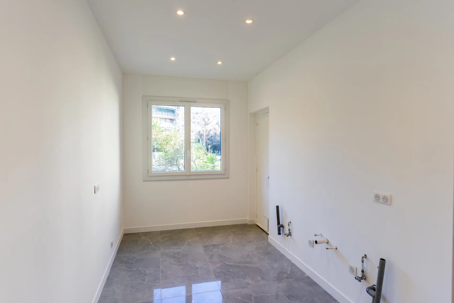 Marseille 8ème, Provence-Alpes-Côte d’Azur, 13008, FR, 3 Bedrooms Bedrooms, ,4 BathroomsBathrooms,Residential,For Sale,1592706