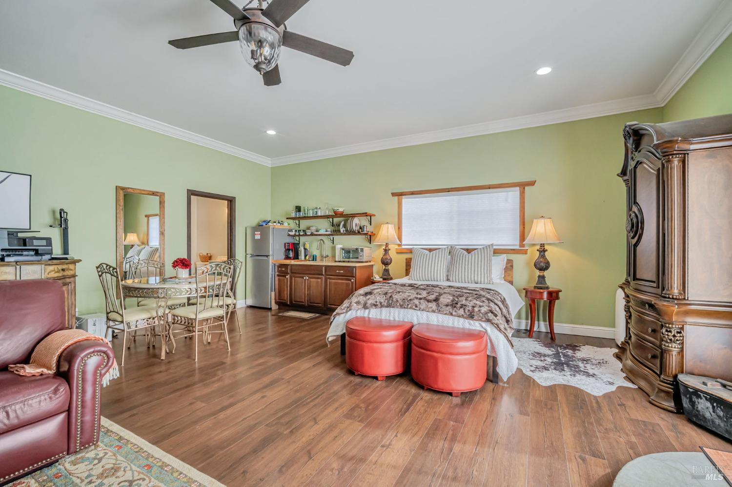 Santa Rosa, California, 95403, United States, 4 Bedrooms Bedrooms, ,4 BathroomsBathrooms,Residential,For Sale,1991216