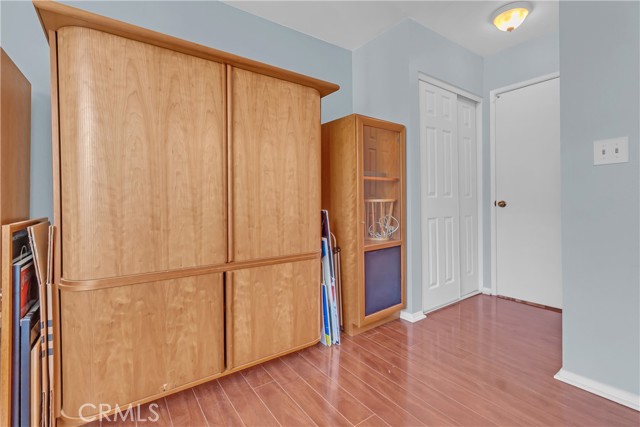 Valley Village, California, 91607, United States, 2 Bedrooms Bedrooms, ,2 BathroomsBathrooms,Residential,For Sale,1989937