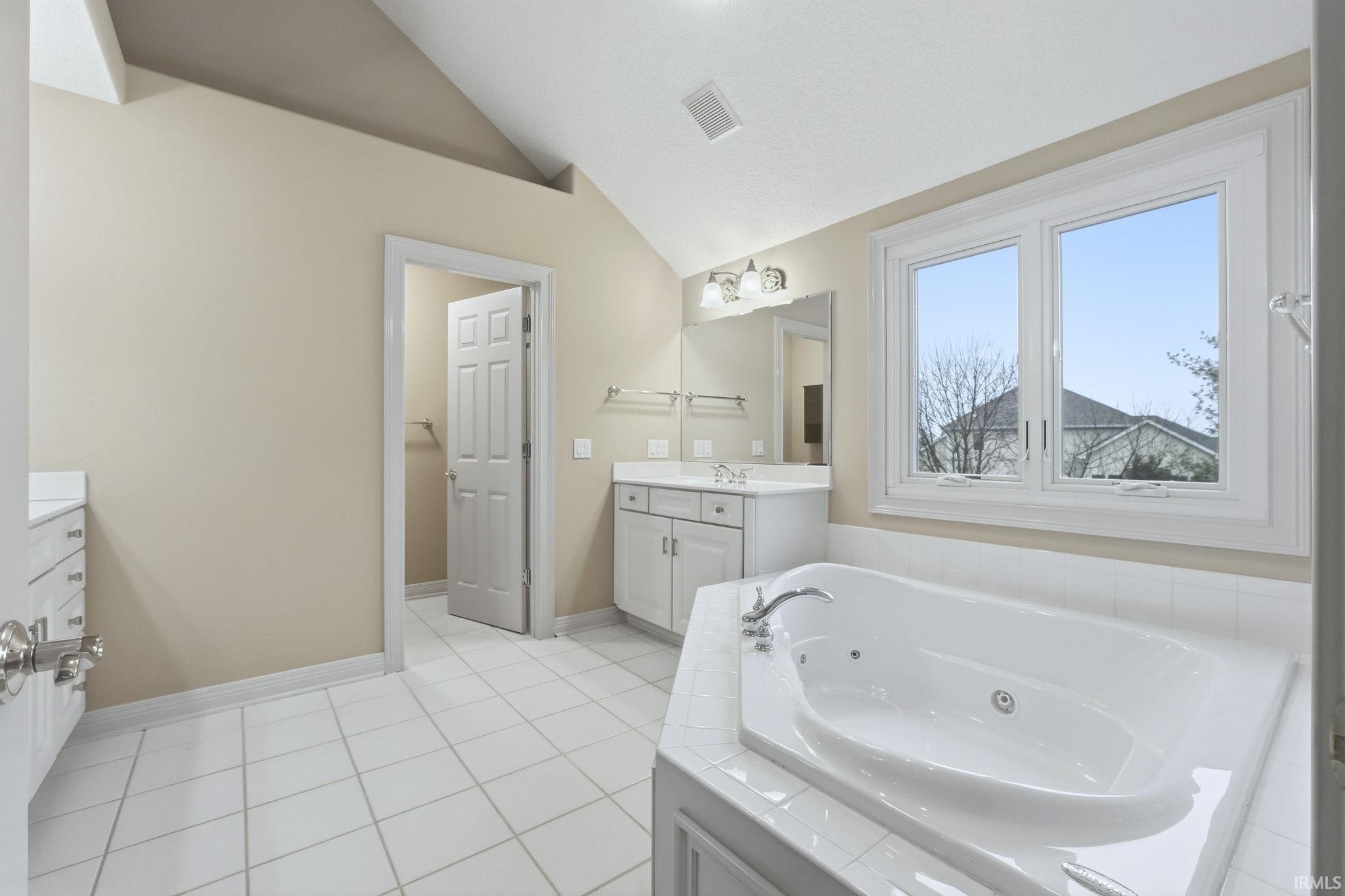 Fort Wayne, Indiana, 46814, United States, 4 Bedrooms Bedrooms, ,4 BathroomsBathrooms,Residential,For Sale,2008557