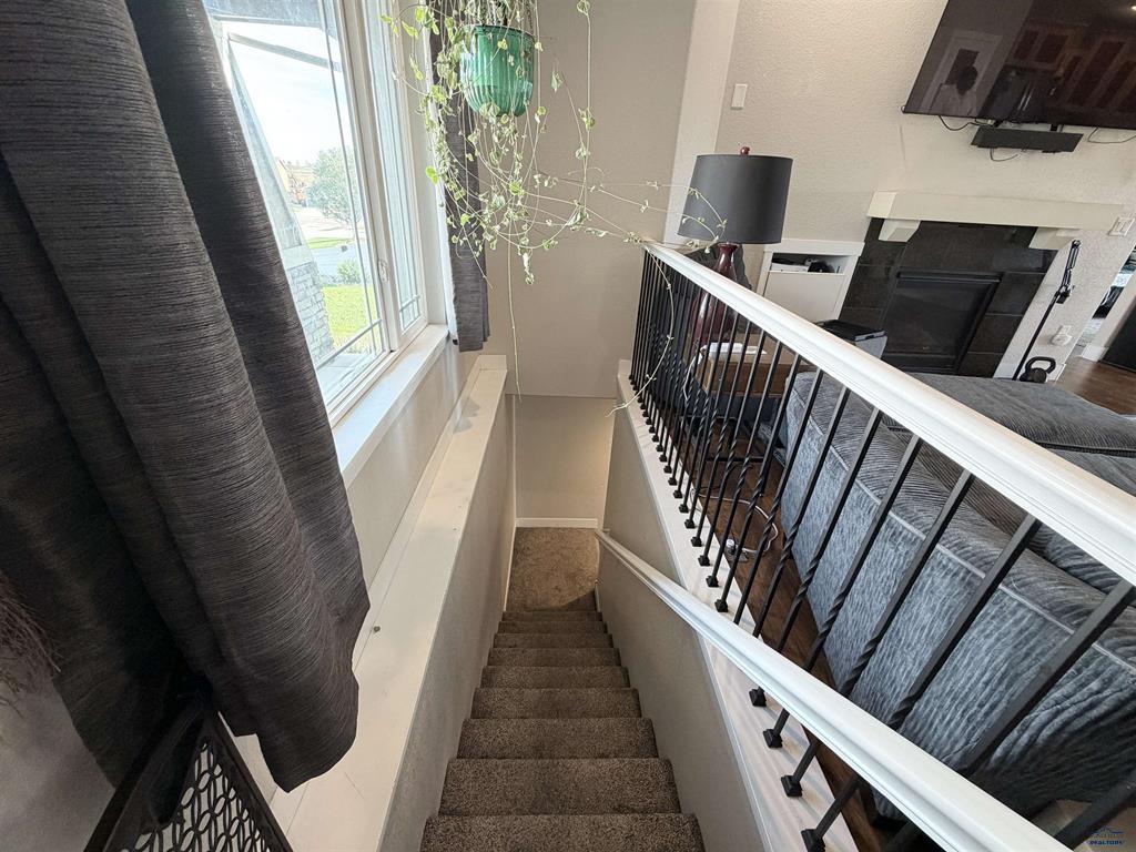 Rapid City, South Dakota, 57703, United States, 4 Bedrooms Bedrooms, ,3 BathroomsBathrooms,Residential,For Sale,1974853