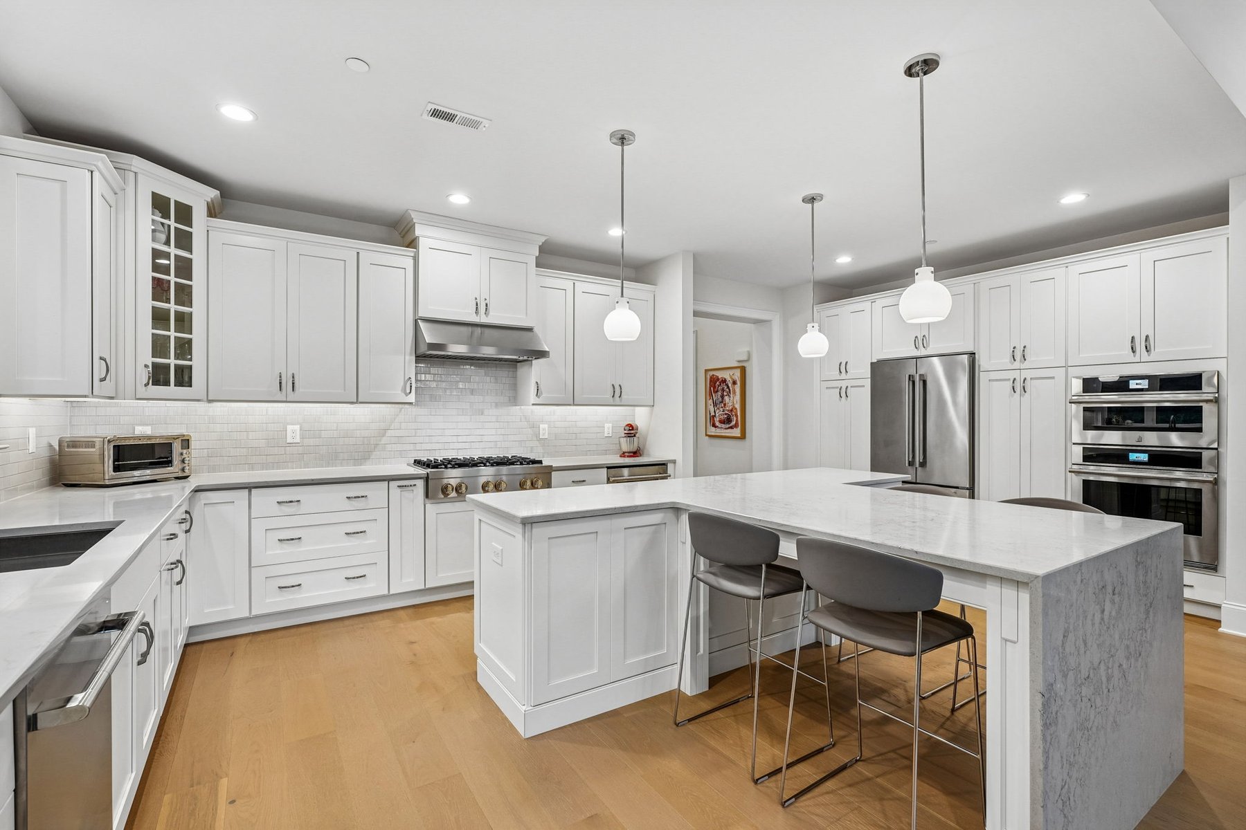 Luxury Privacy and Effortless Living in this ?Warren Villas? End Unit Townhome - 物件實景