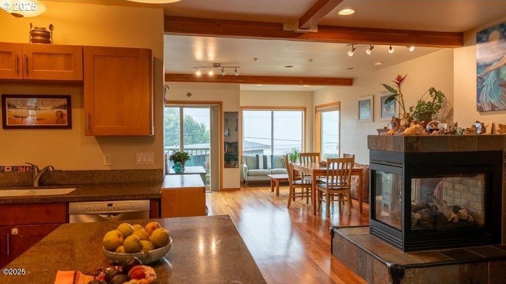 Depoe Bay, Oregon, 97341, United States, 3 Bedrooms Bedrooms, ,4 BathroomsBathrooms,Residential,For Sale,1939228
