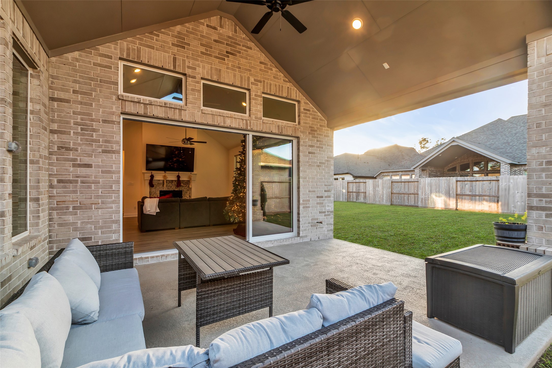 Porter, Texas, 77365, United States, 4 Bedrooms Bedrooms, ,5 BathroomsBathrooms,Residential,For Sale,1992843