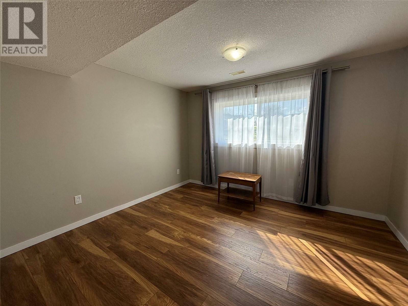 KELOWNA, British Columbia, V1X 6M4, CA, 3 Bedrooms Bedrooms, ,2 BathroomsBathrooms,Residential,For Sale,1836939