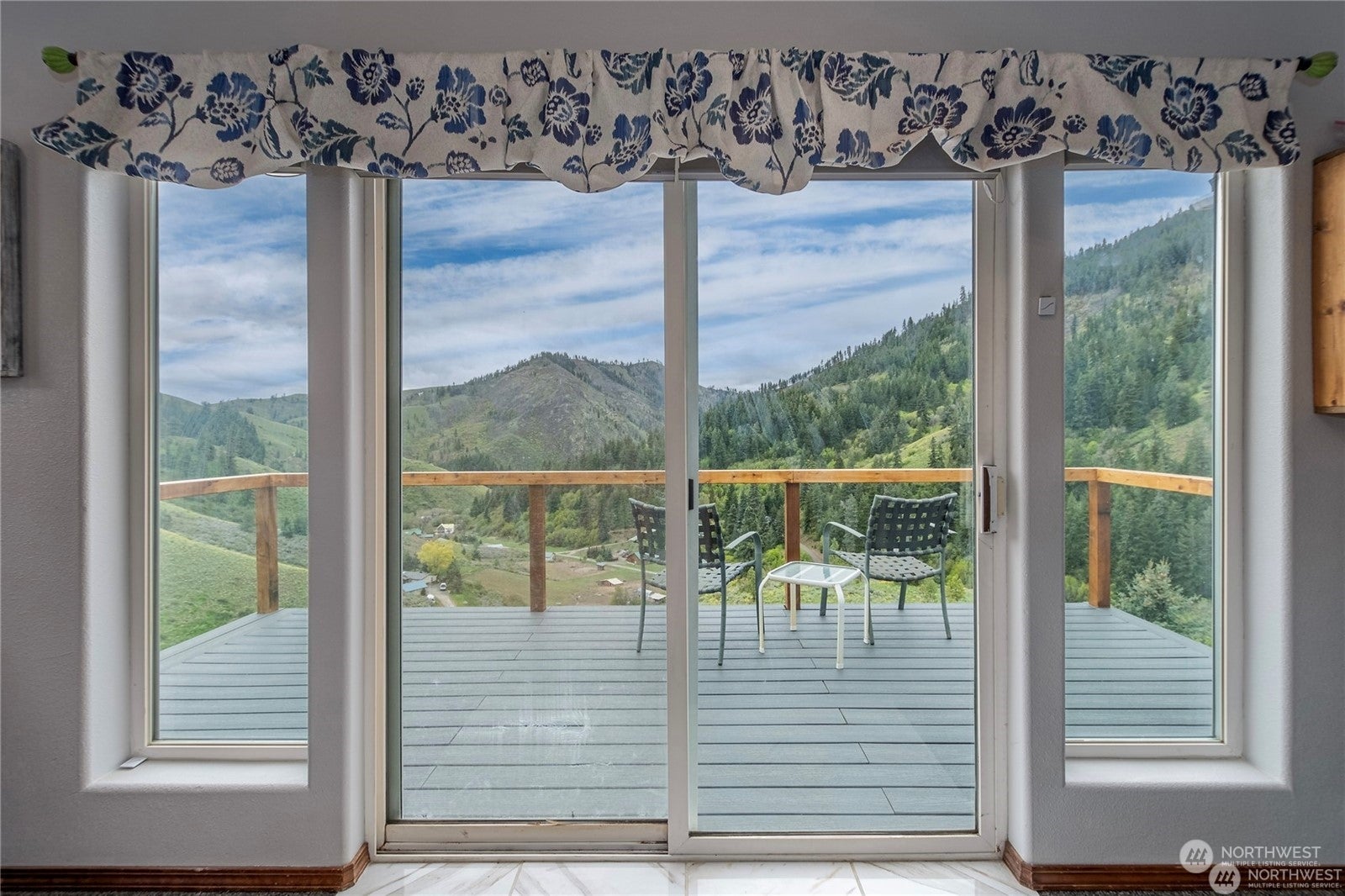 9505 Plateau Road, Cashmere, Washington, 98815, United States, 4 Bedrooms Bedrooms, ,3 BathroomsBathrooms,Residential,For Sale,9505 Plateau Road,1611849