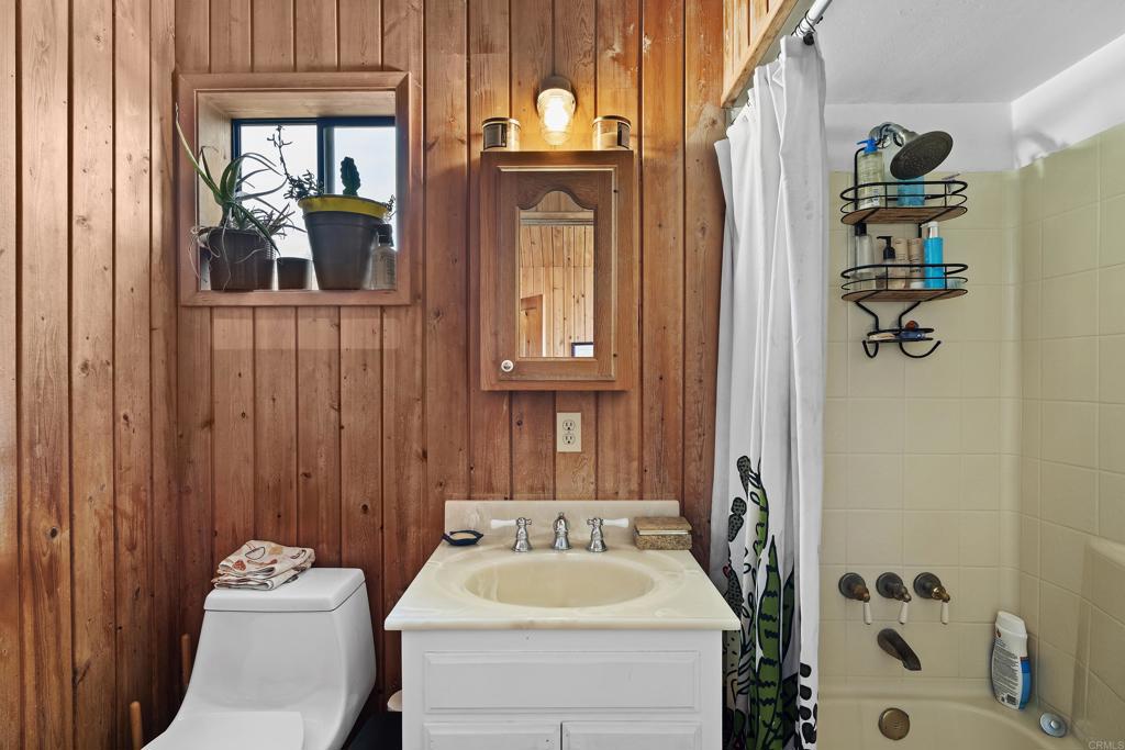 Ramona, California, 92065, United States, 7 Bedrooms Bedrooms, ,7 BathroomsBathrooms,Residential,For Sale,1993869