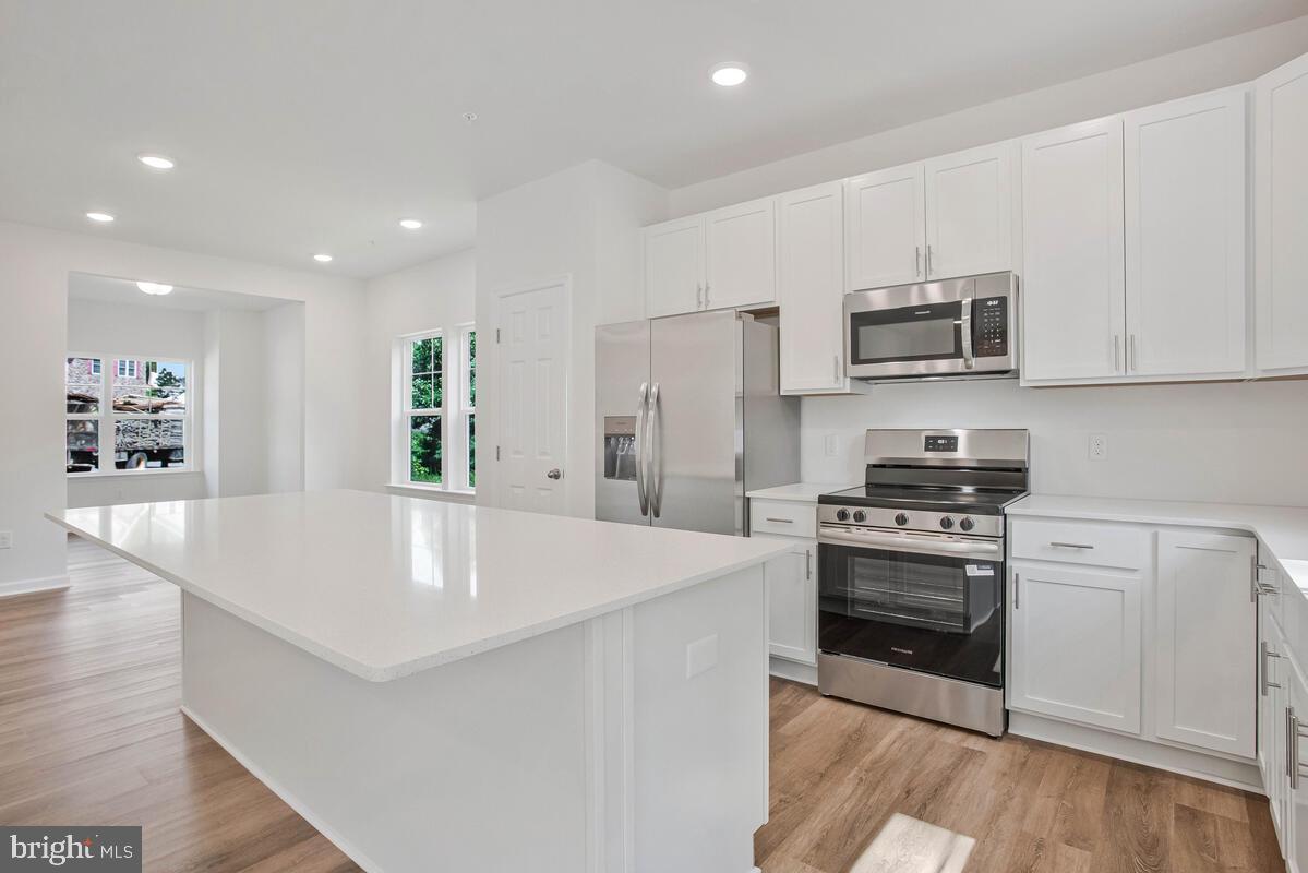 Annapolis, Maryland, 21403, United States, 4 Bedrooms Bedrooms, ,3 BathroomsBathrooms,Residential,For Sale,1877456