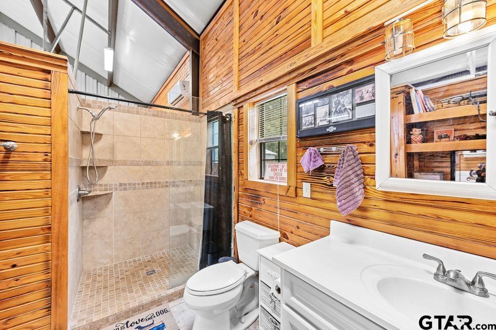 Quitman, Texas, 75783, United States, 3 Bedrooms Bedrooms, ,2 BathroomsBathrooms,Residential,For Sale,1941600