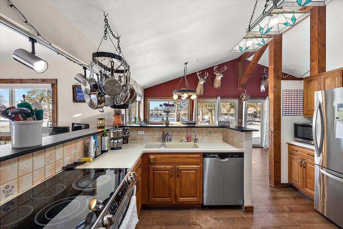 Metamora, Michigan, 48455, United States, 3 Bedrooms Bedrooms, ,2 BathroomsBathrooms,Residential,For Sale,1705008