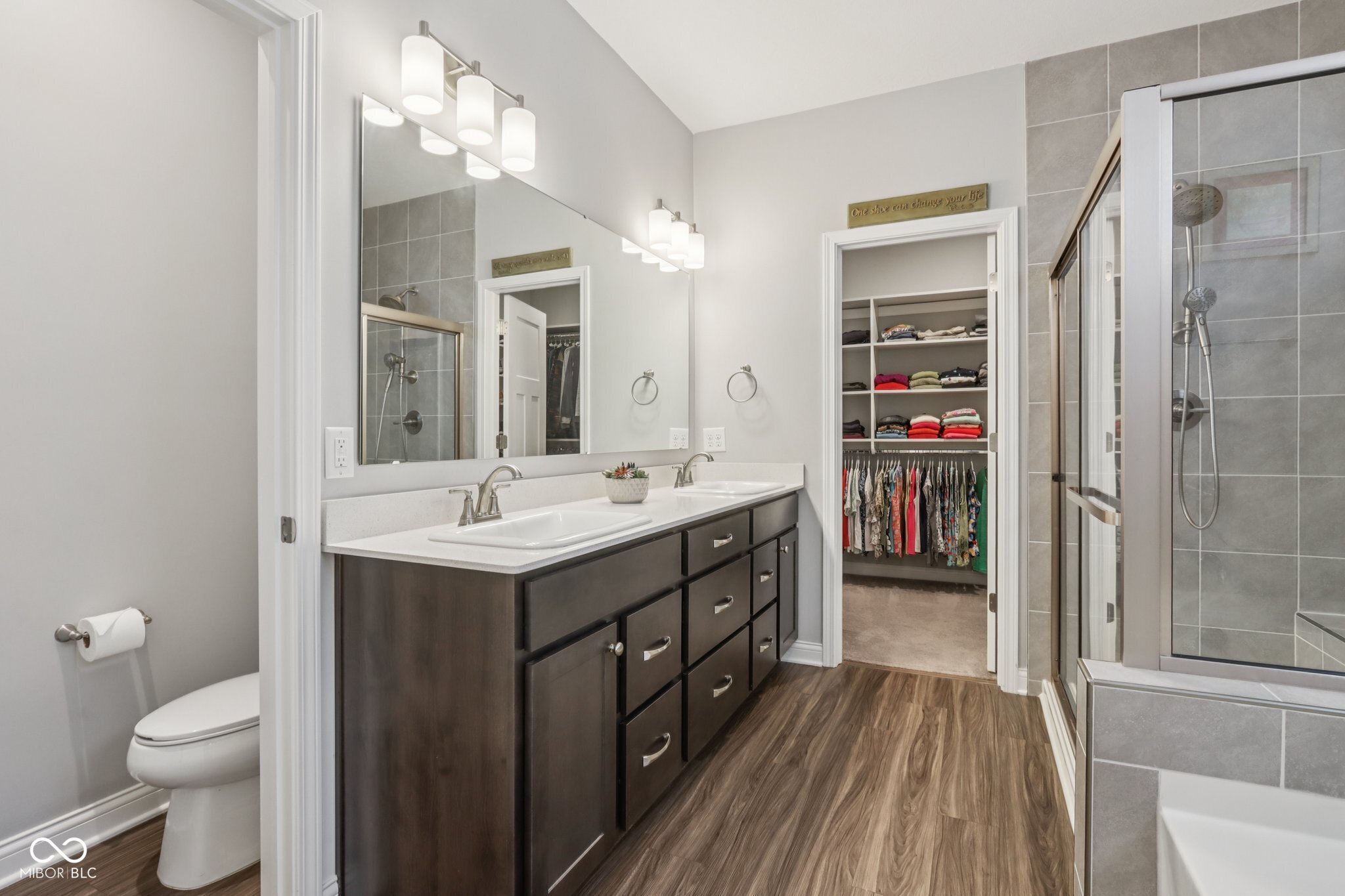 Mccordsville, Indiana, 46055, United States, 4 Bedrooms Bedrooms, ,3 BathroomsBathrooms,Residential,For Sale,1974771