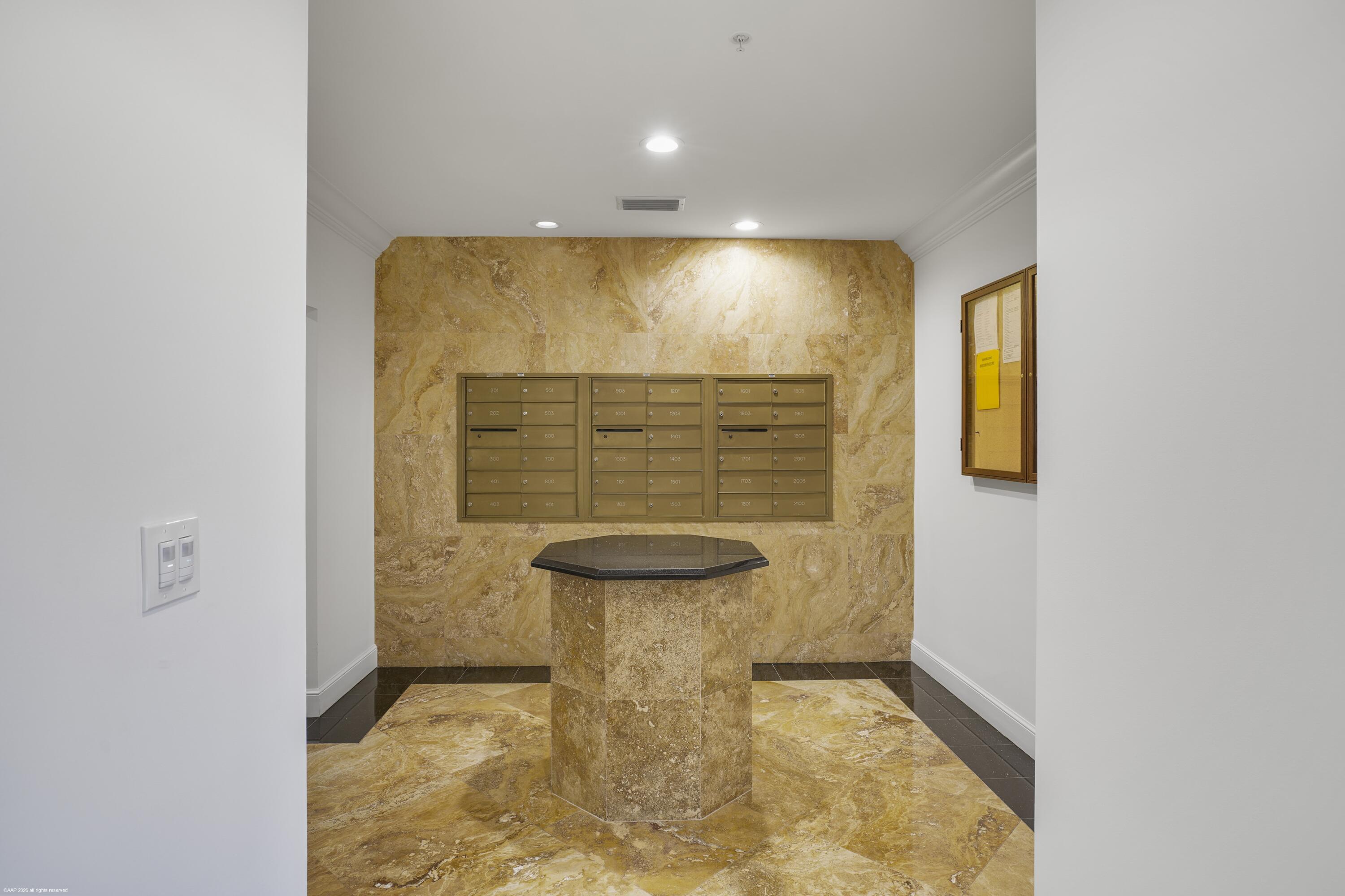  5150 N Ocean Drive PH 2001 - 物件實景