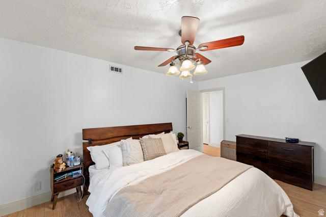 Bountiful, Utah, 84010, United States, 4 Bedrooms Bedrooms, ,2 BathroomsBathrooms,Residential,For Sale,2048007
