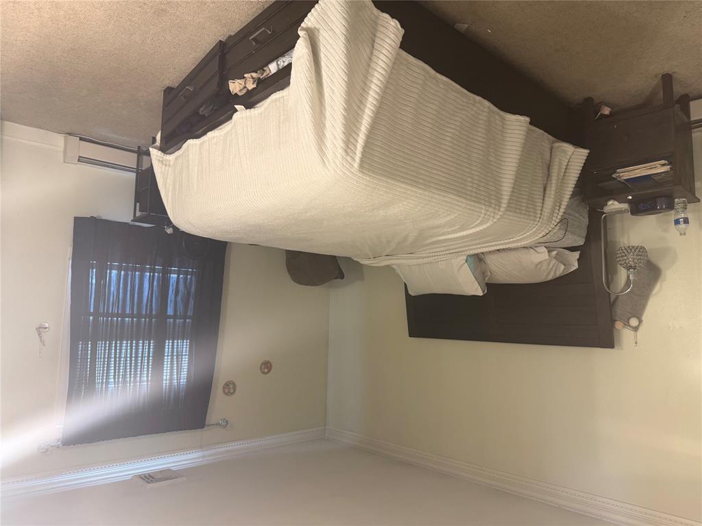 Ronkonkoma, New York, 11779, United States, 3 Bedrooms Bedrooms, ,2 BathroomsBathrooms,Residential,For Sale,1876247