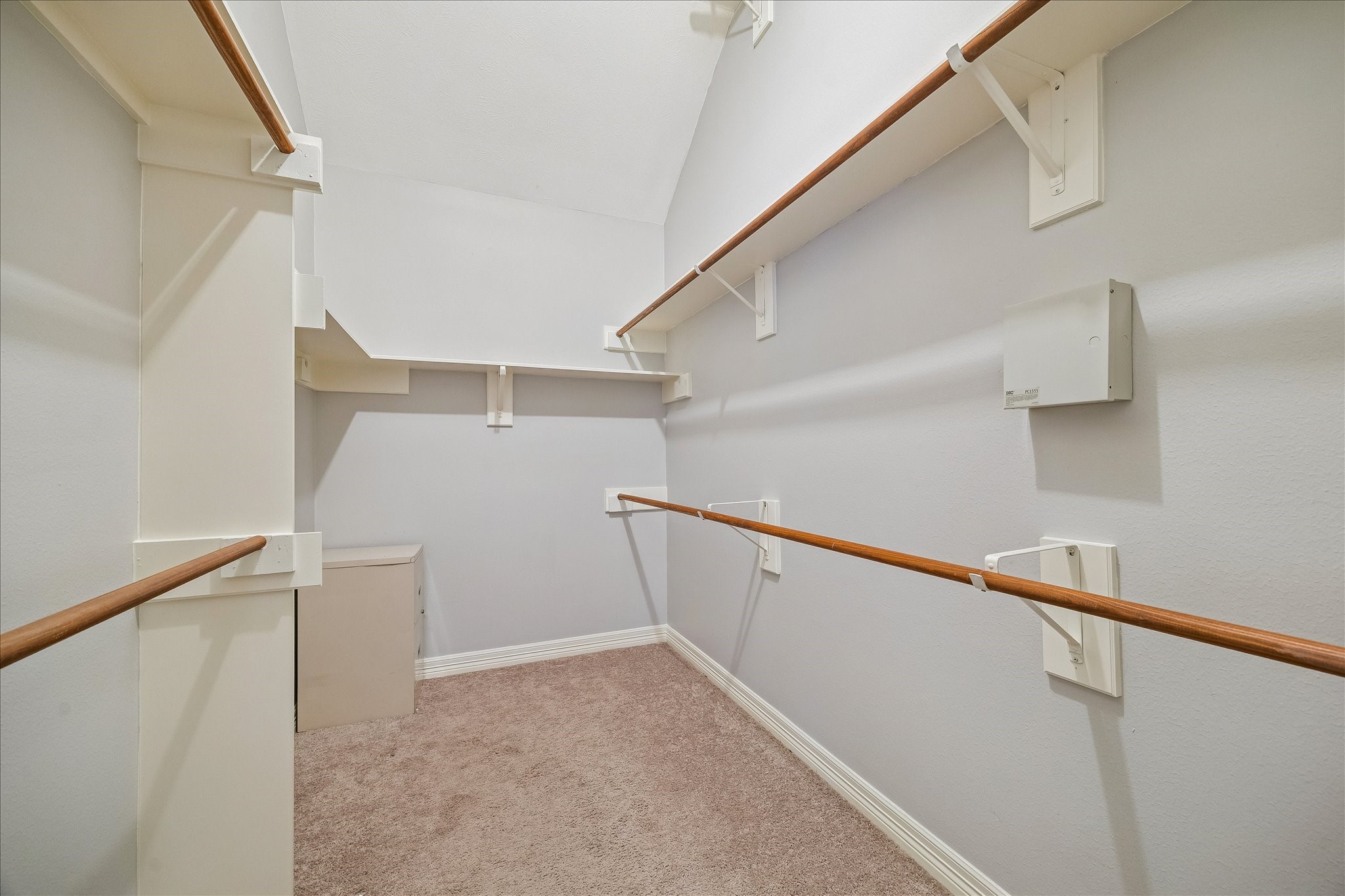  3115 Cedar Knolls Drive - 物件實景