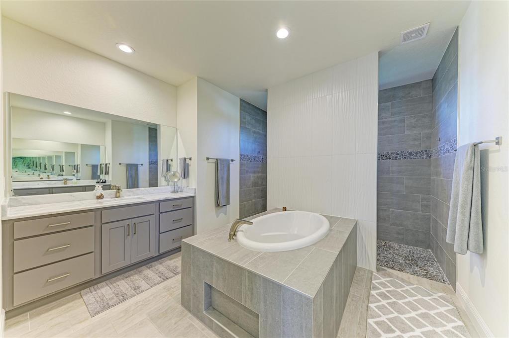 Port Charlotte, Florida, 33981, United States, 3 Bedrooms Bedrooms, ,2 BathroomsBathrooms,Residential,For Sale,1874520