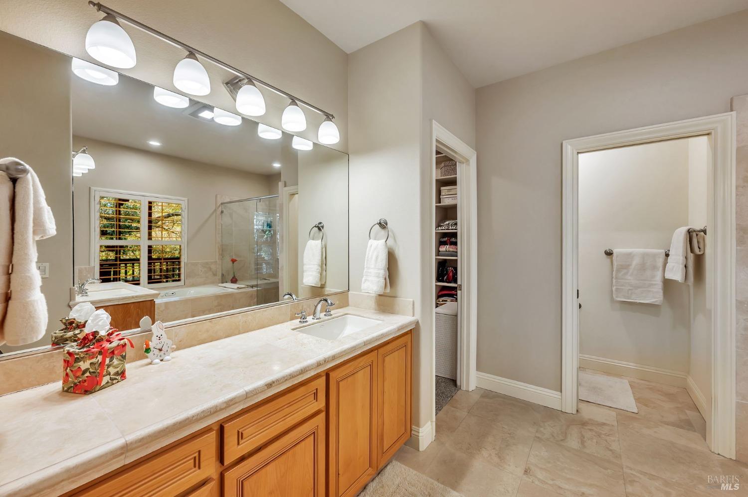 Sebastopol, California, 95472, United States, 4 Bedrooms Bedrooms, ,3 BathroomsBathrooms,Residential,For Sale,1989317