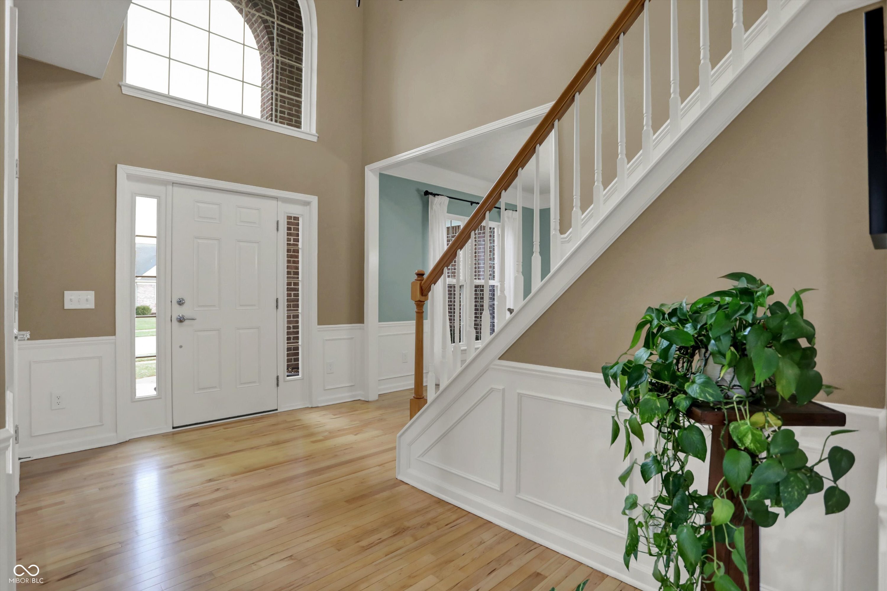 Zionsville, Indiana, 46077, United States, 4 Bedrooms Bedrooms, ,4 BathroomsBathrooms,Residential,For Sale,1880613