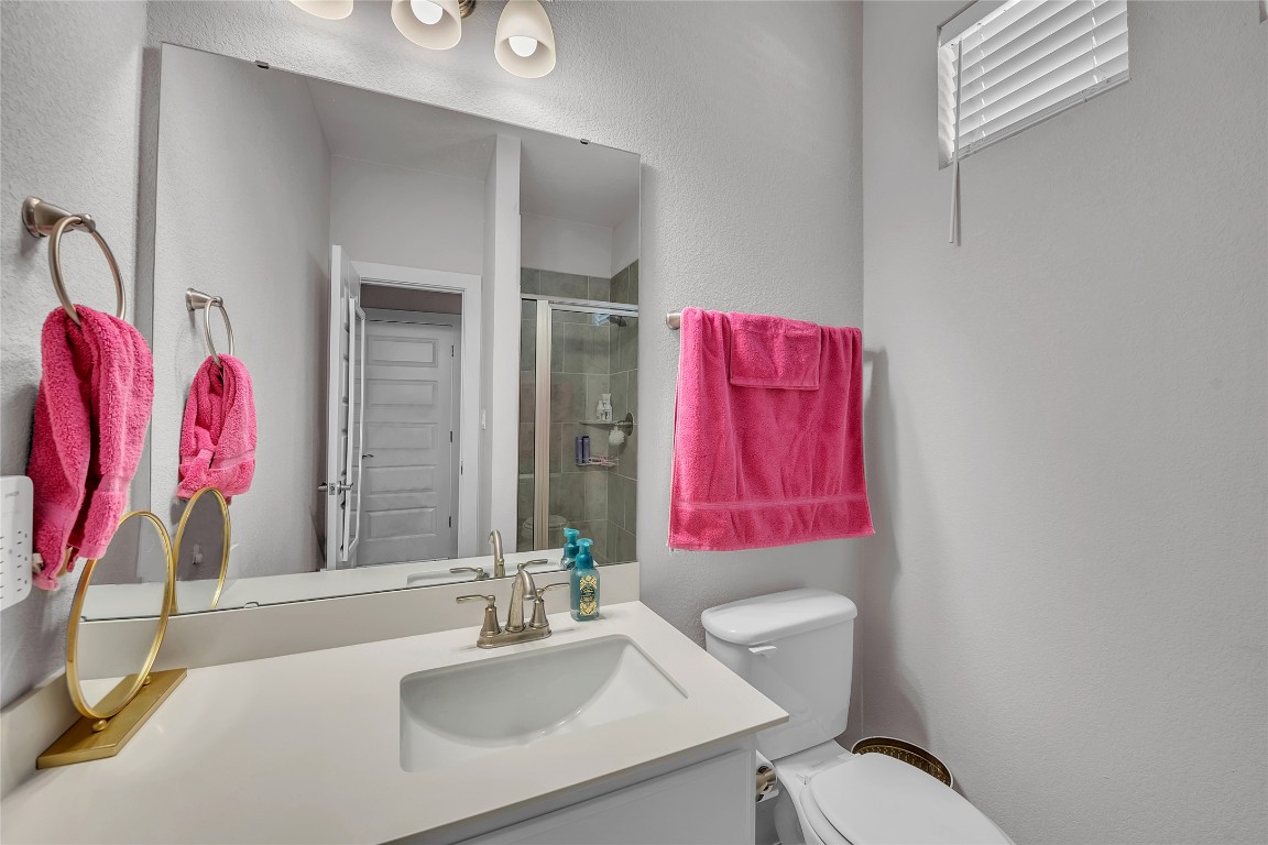 Georgetown, Texas, 78628, United States, 5 Bedrooms Bedrooms, ,5 BathroomsBathrooms,Residential,For Sale,1969205