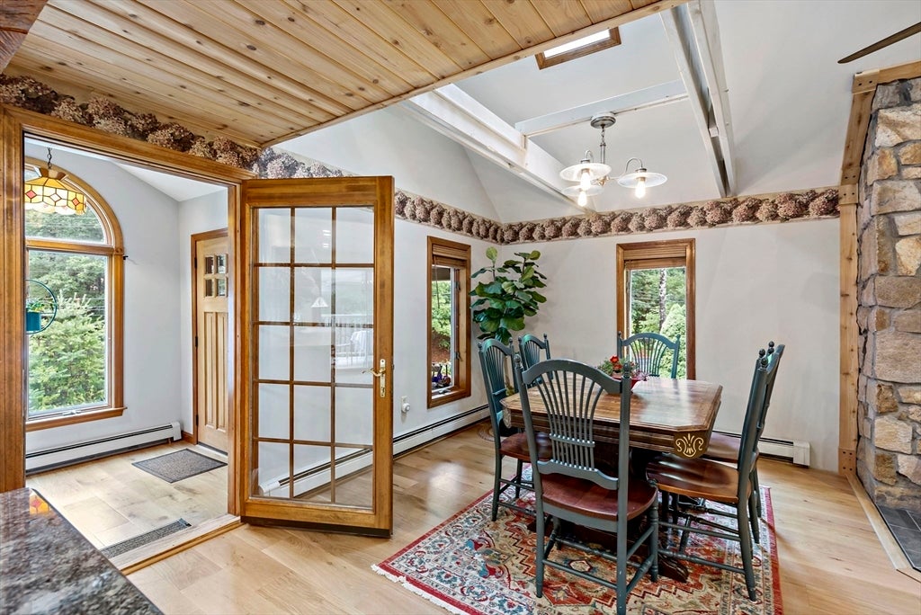 Kingston, Massachusetts, 02364, United States, 3 Bedrooms Bedrooms, ,2 BathroomsBathrooms,Residential,For Sale,1975778