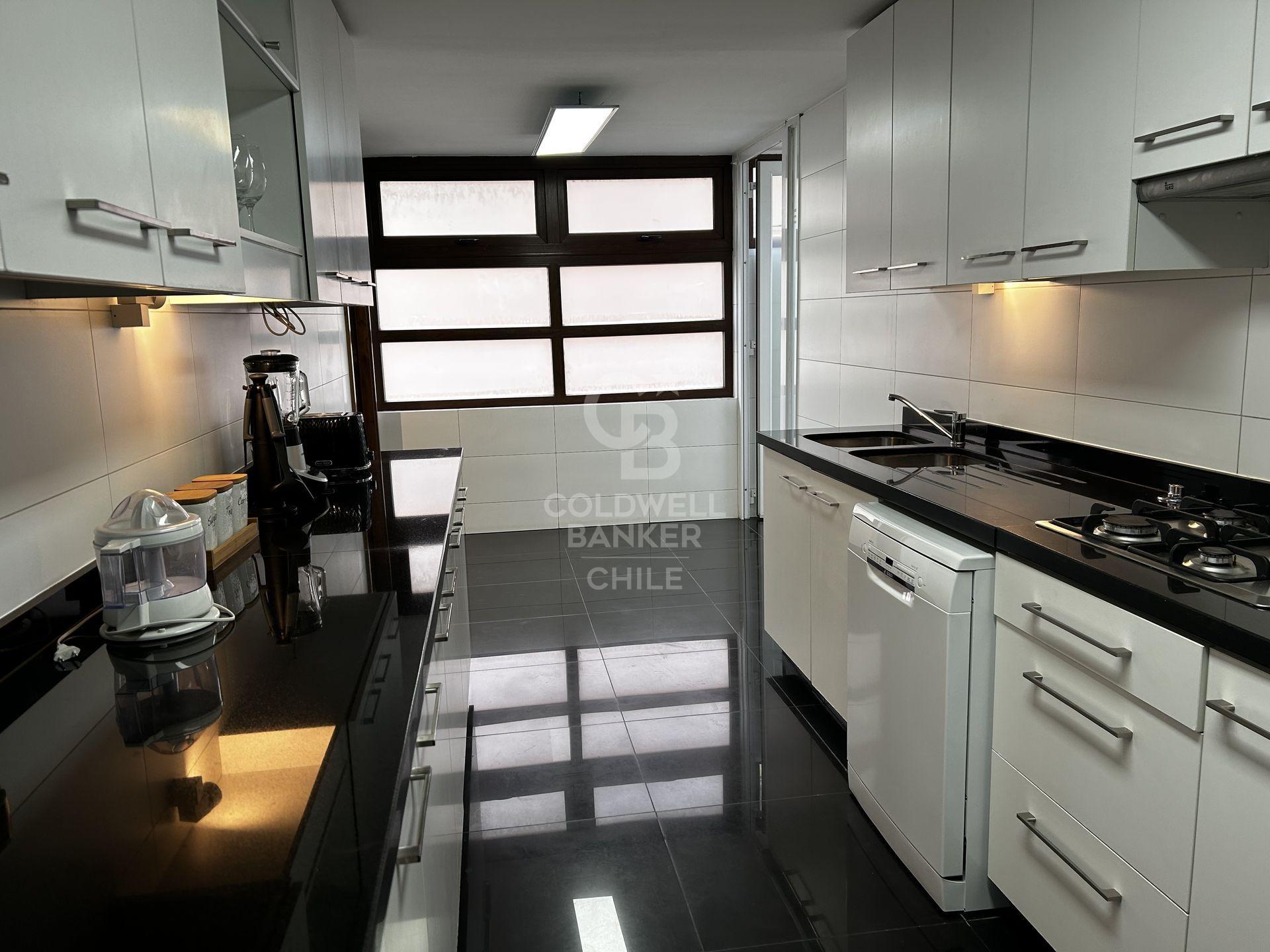 Las Condes, Chile, 3 Bedrooms Bedrooms, ,3 BathroomsBathrooms,Residential,For Sale,1838482