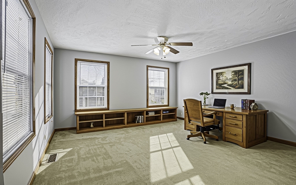 Worcester, Massachusetts, 01606, United States, 4 Bedrooms Bedrooms, ,3 BathroomsBathrooms,Residential,For Sale,2012062