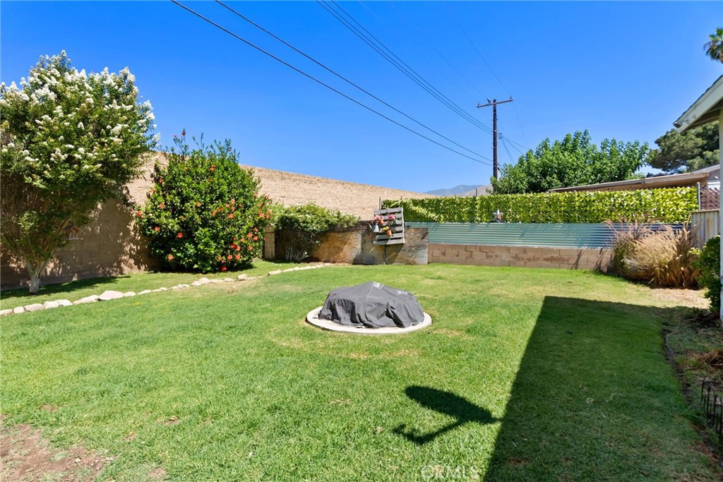 Highland, California, 92346, United States, 3 Bedrooms Bedrooms, ,2 BathroomsBathrooms,Residential,For Sale,1885761