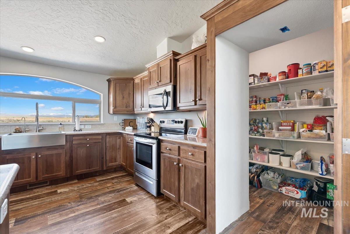 Boise, Idaho, 83716, United States, 4 Bedrooms Bedrooms, ,2 BathroomsBathrooms,Residential,For Sale,1794664