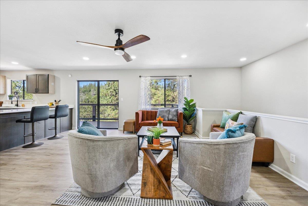 Grass Valley, California, 95949, United States, 4 Bedrooms Bedrooms, ,3 BathroomsBathrooms,Residential,For Sale,1976172