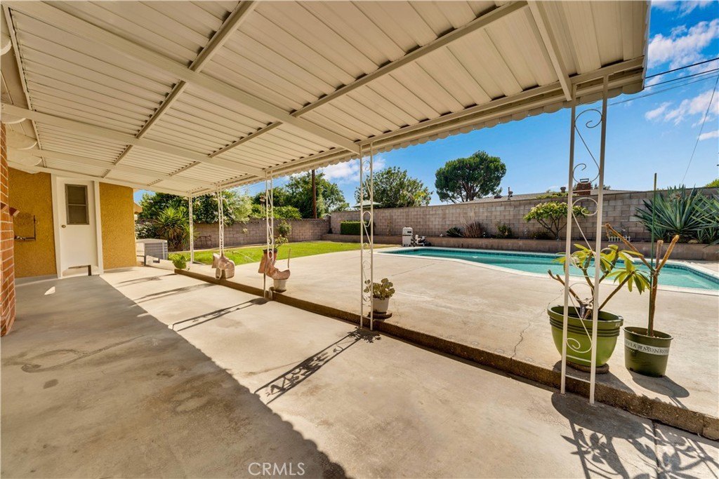 Azusa, California, 91702, United States, 3 Bedrooms Bedrooms, ,2 BathroomsBathrooms,Residential,For Sale,1910708