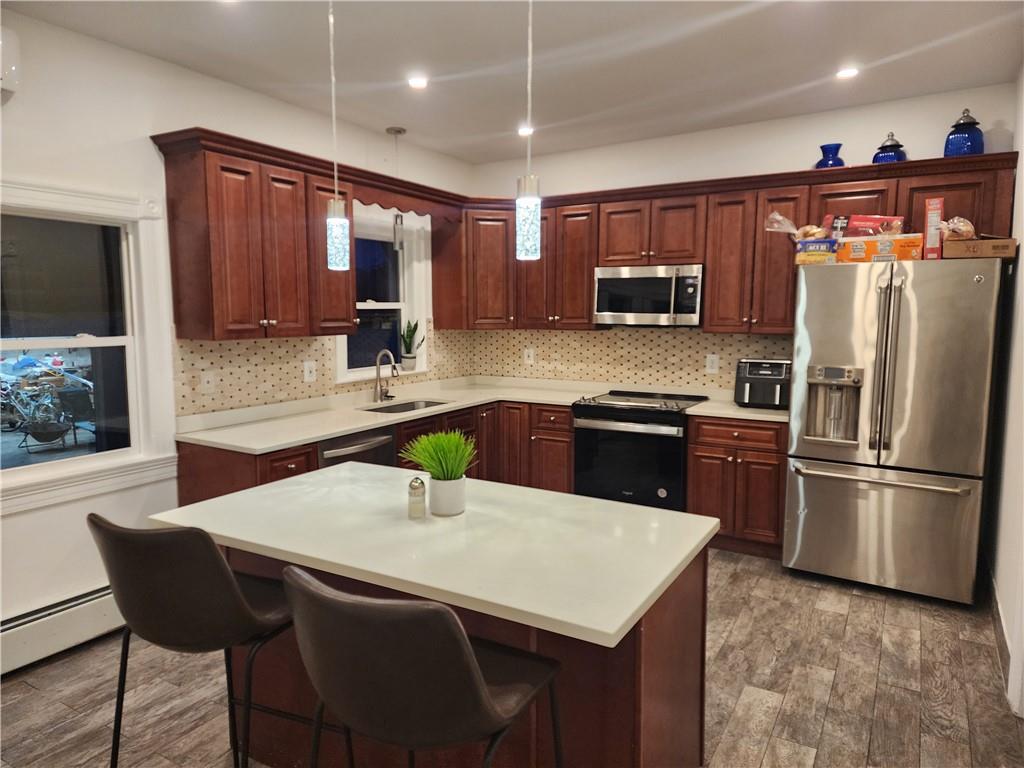 Cranston, Rhode Island, 02905, United States, 5 Bedrooms Bedrooms, ,3 BathroomsBathrooms,Residential,For Sale,1930877