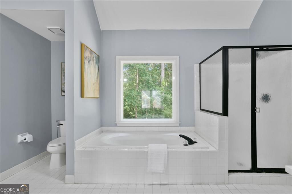 Acworth, Georgia, 30101, United States, 5 Bedrooms Bedrooms, ,4 BathroomsBathrooms,Residential,For Sale,1959497