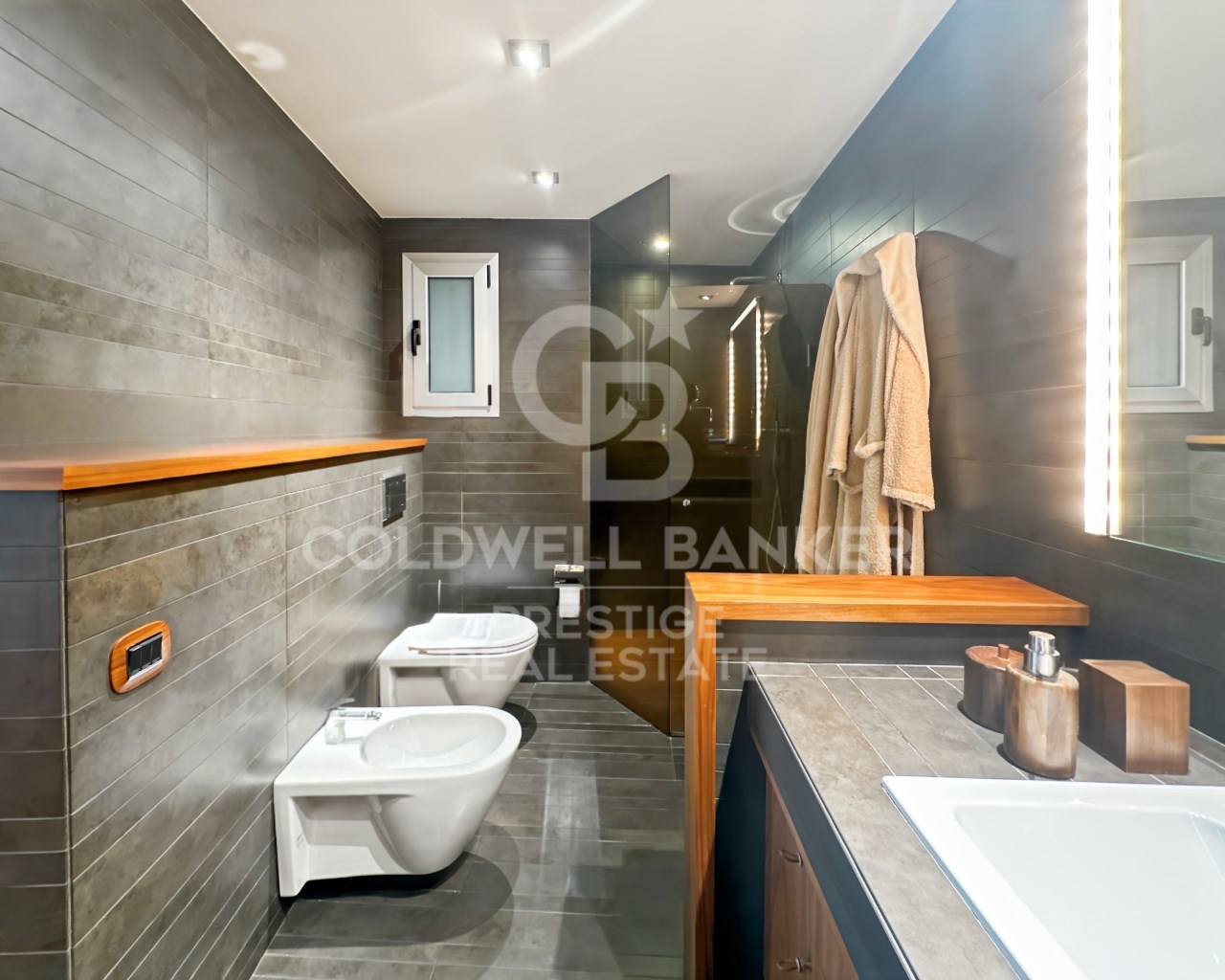 Barcelona, Catalonia, ES, 3 Bedrooms Bedrooms, ,2 BathroomsBathrooms,Residential,For Sale,1804816