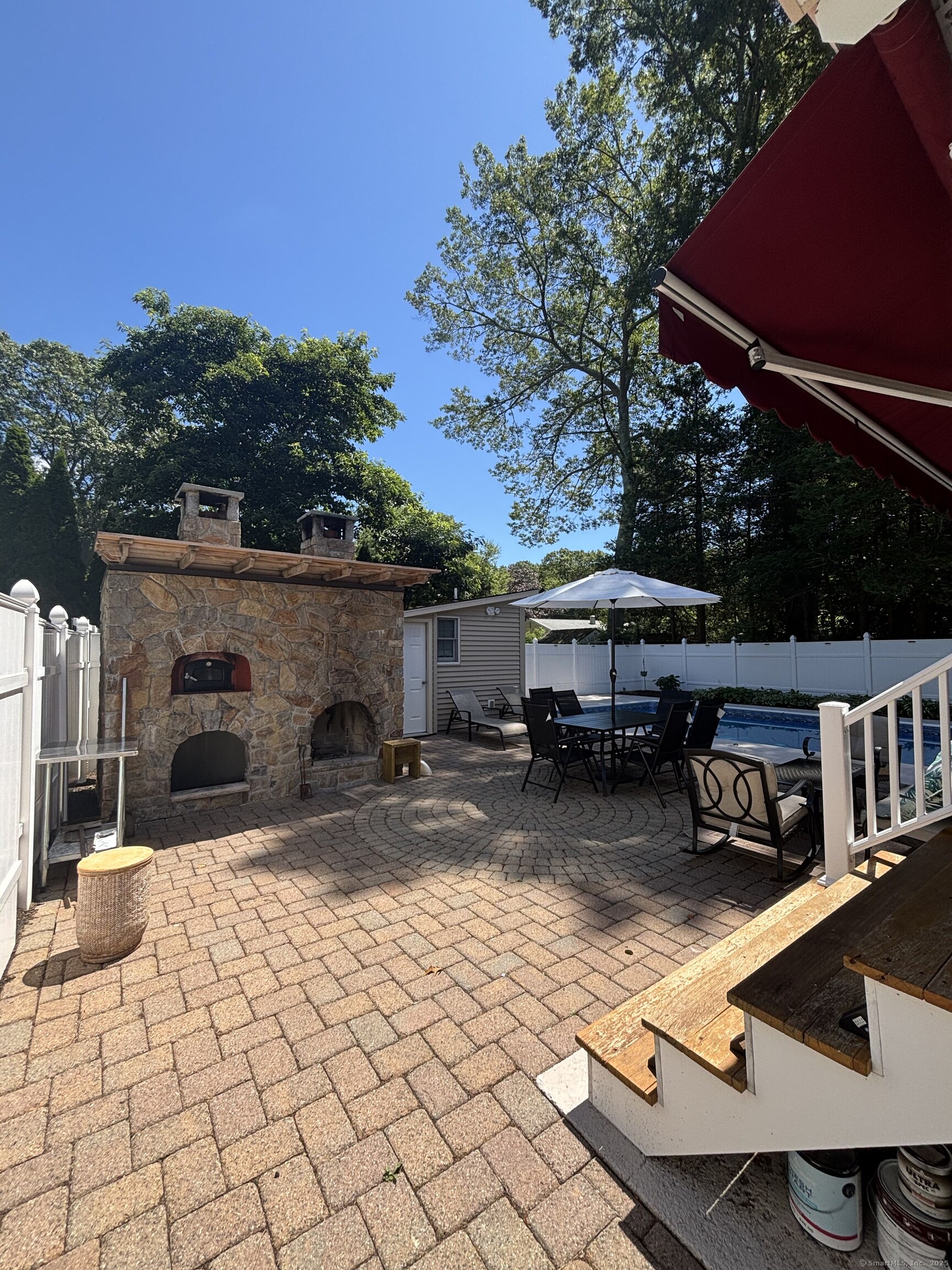 East Lyme, Connecticut, 06357, United States, 3 Bedrooms Bedrooms, ,2 BathroomsBathrooms,Residential,For Sale,1931029