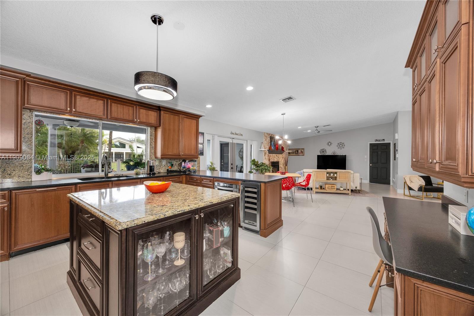 Coral Springs, Florida, 33071, United States, 4 Bedrooms Bedrooms, ,3 BathroomsBathrooms,Residential,For Sale,1987746