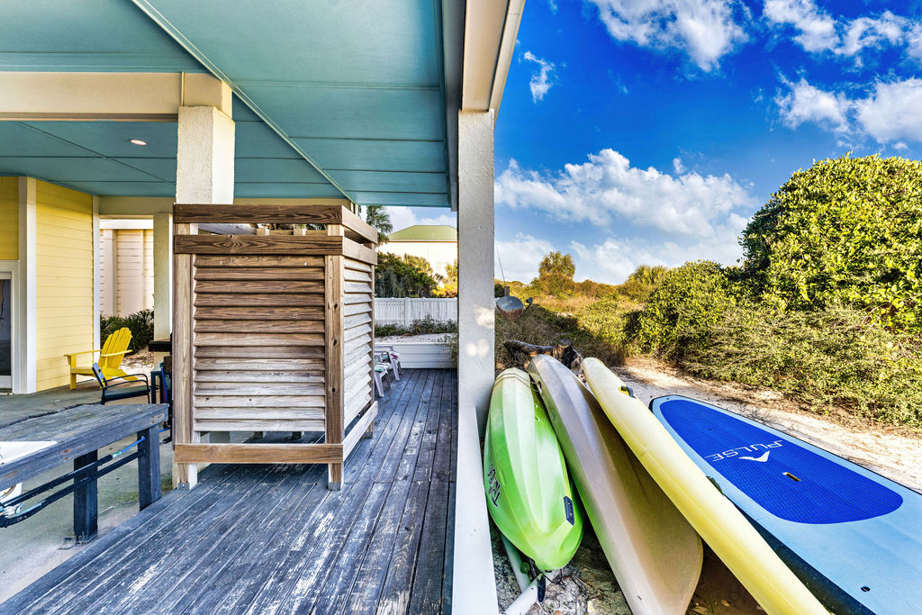 St George Island, Florida, 32328, United States, 5 Bedrooms Bedrooms, ,5 BathroomsBathrooms,Residential,For Sale,1978441