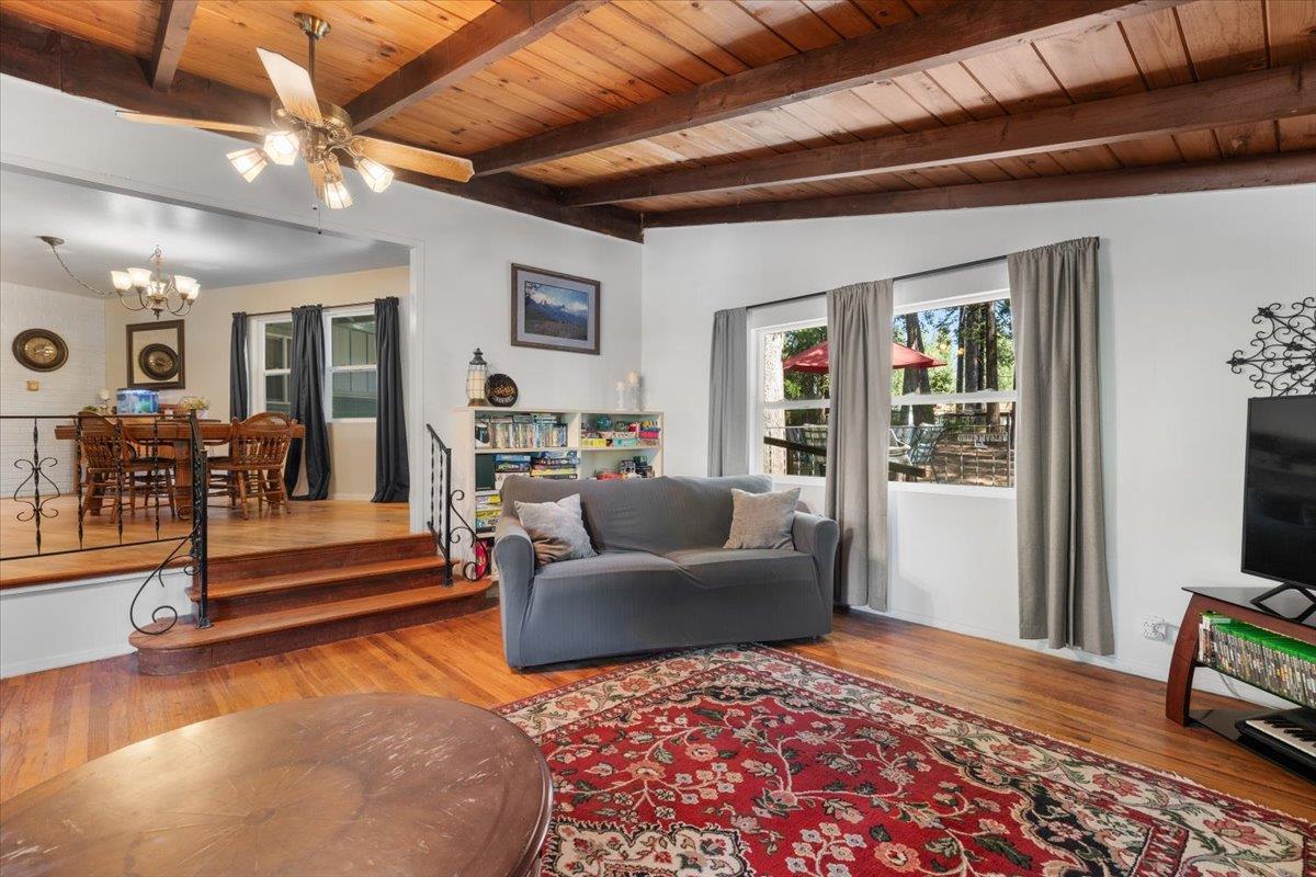 Nevada City, California, 95959, United States, 3 Bedrooms Bedrooms, ,2 BathroomsBathrooms,Residential,For Sale,1924394