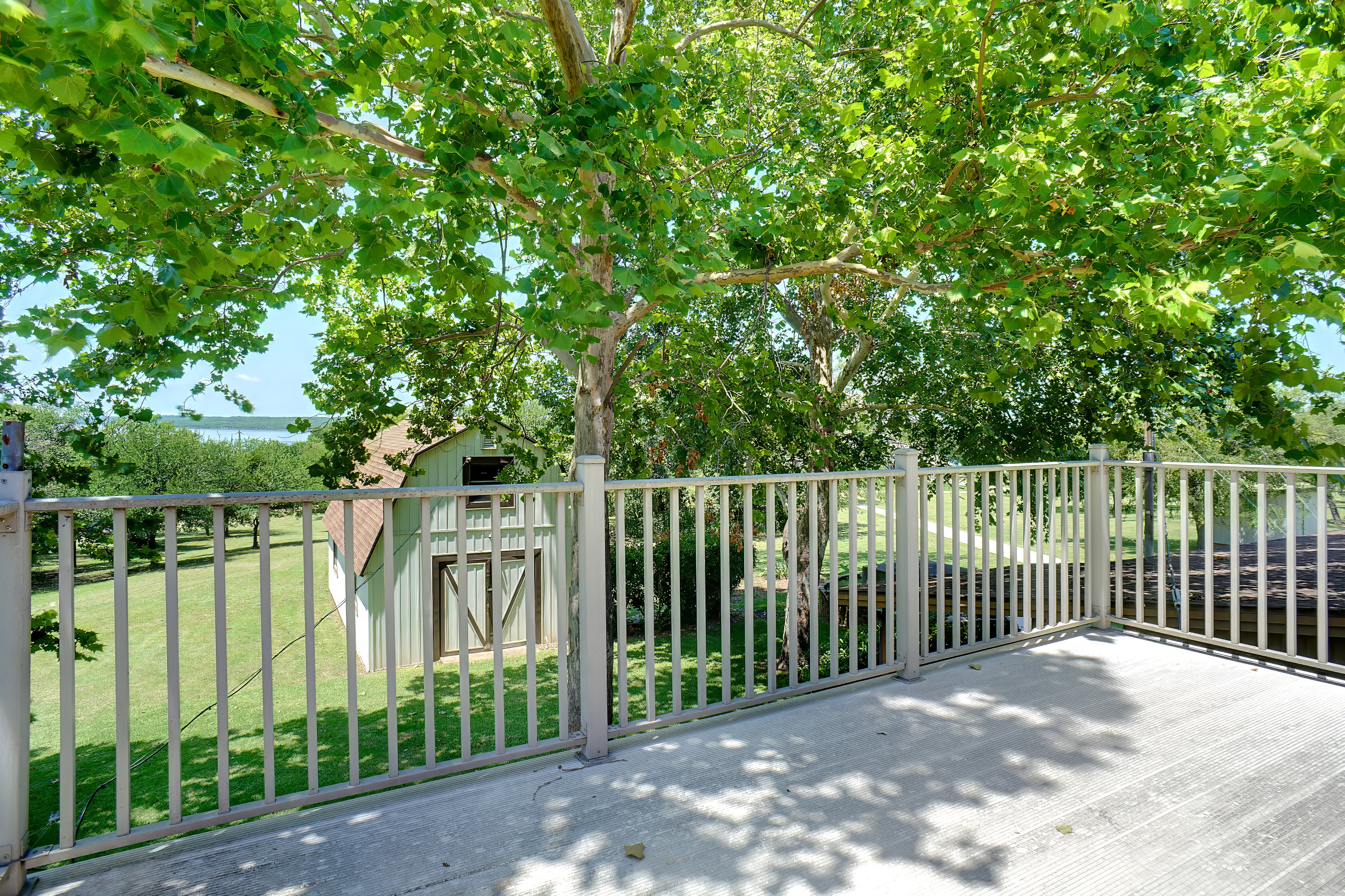 Bridgeport, Texas, 76426, United States, 4 Bedrooms Bedrooms, ,3 BathroomsBathrooms,Residential,For Sale,1981082