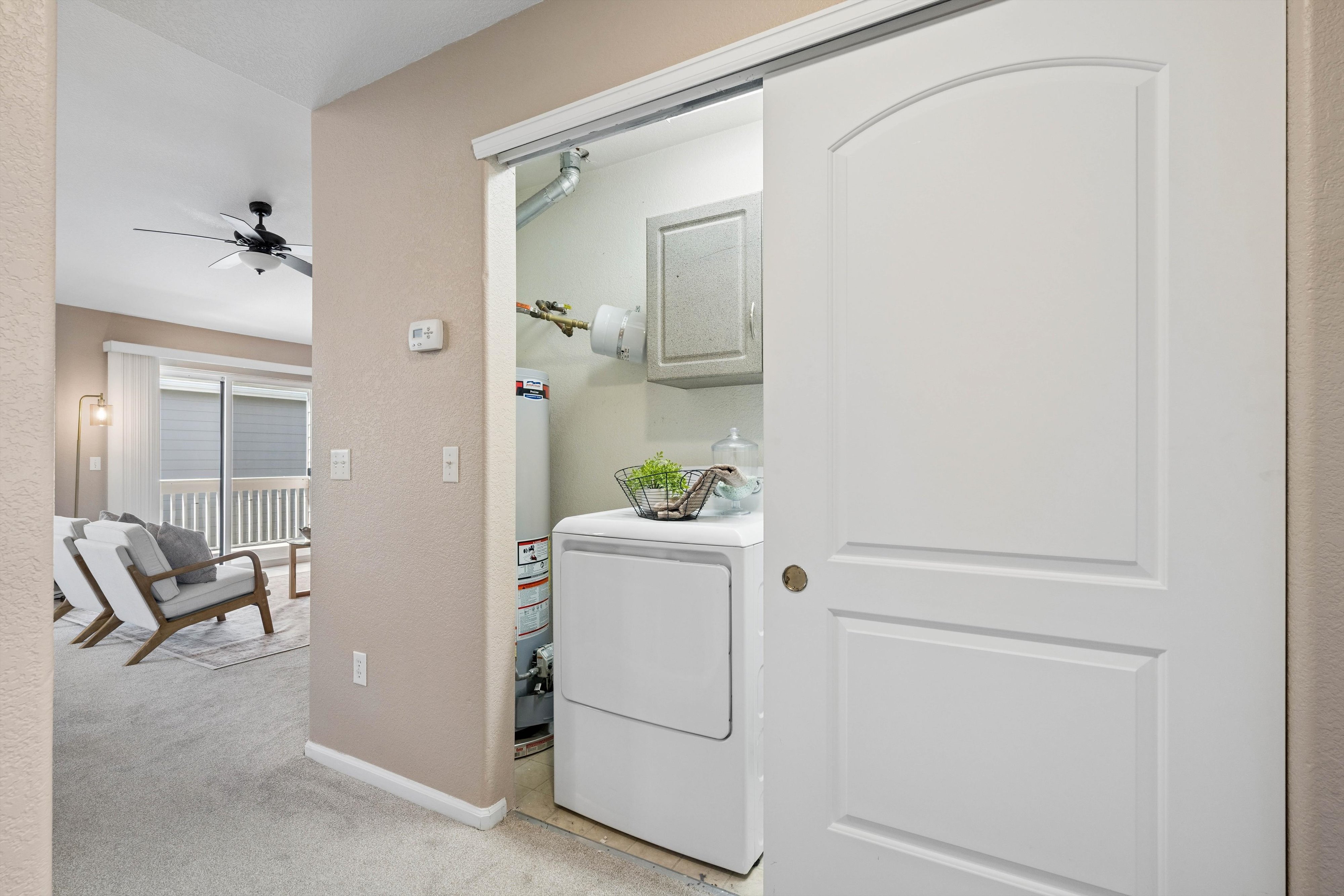  Refreshed, Move-in Ready, And Priced With The Market In Mind - 物件實景