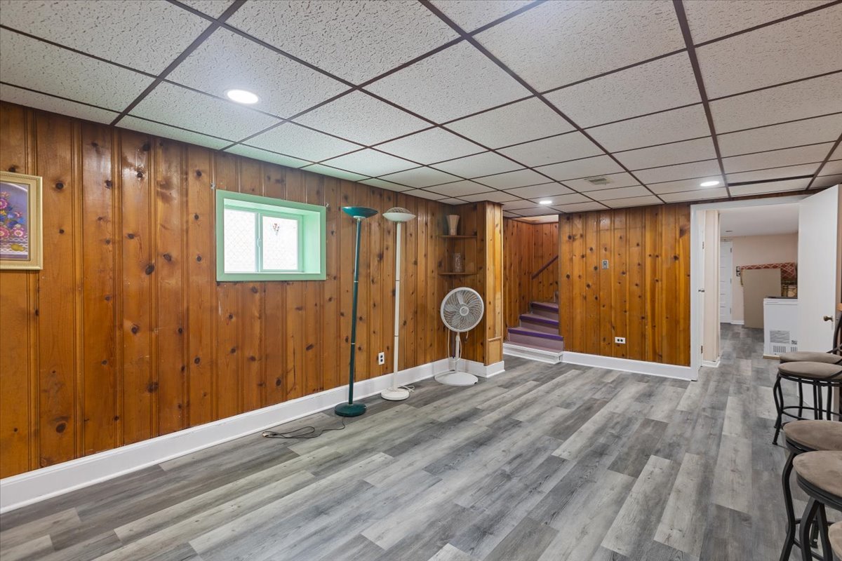 Chicago, Illinois, 60645, United States, 3 Bedrooms Bedrooms, ,3 BathroomsBathrooms,Residential,For Sale,1976245