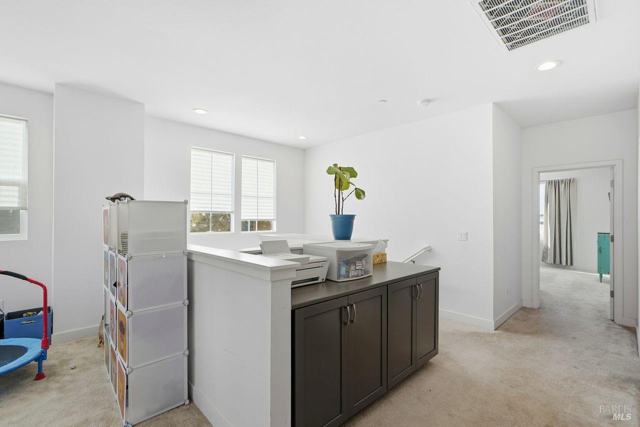 Santa Rosa, California, 95403, United States, 3 Bedrooms Bedrooms, ,3 BathroomsBathrooms,Residential,For Sale,1999891