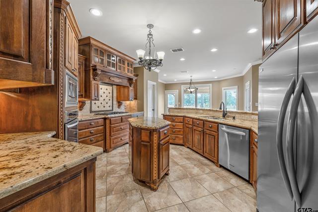Gilmer, Texas, 75644, United States, 4 Bedrooms Bedrooms, ,4 BathroomsBathrooms,Residential,For Sale,1928060